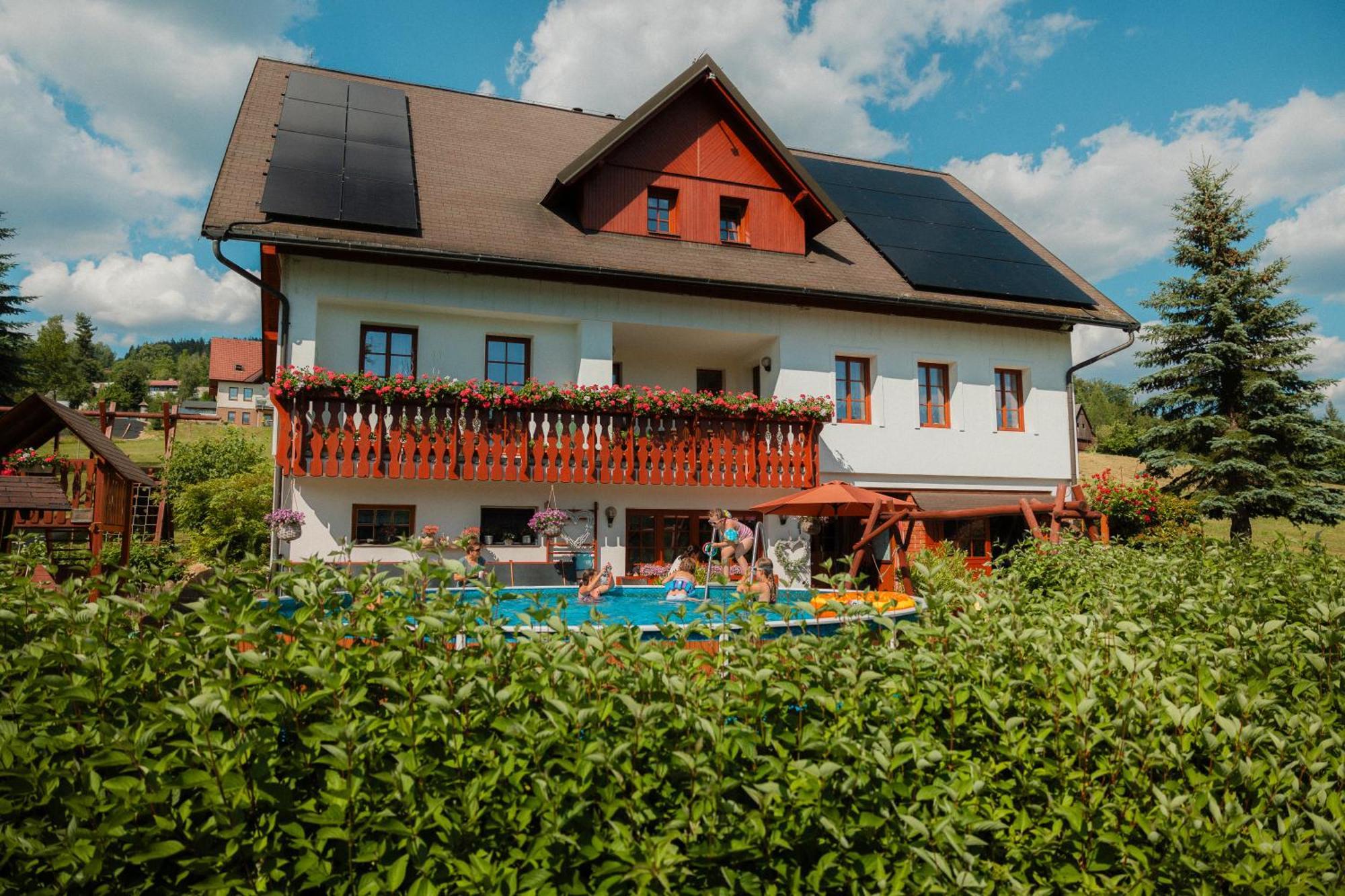 U Sadilku Hotel Paseky nad Jizerou Exterior photo